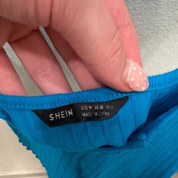 Blue Ribbed Crop Top - Picture 3 of 3